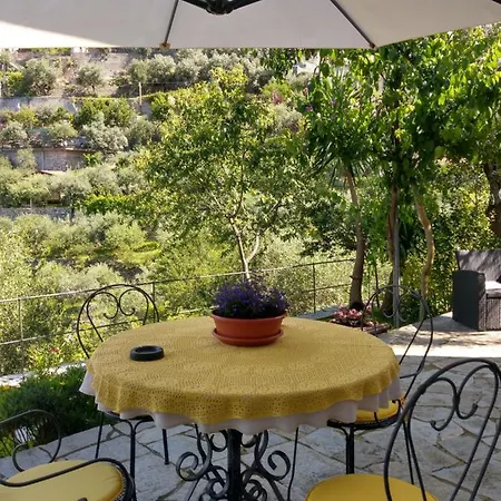 Villino Brunetto Azienda Agrituristica 卡莫利