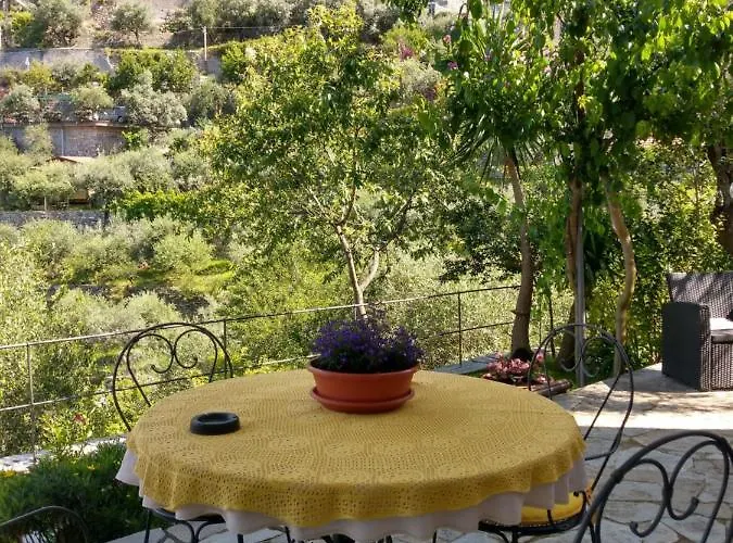 Villino Brunetto Azienda Agrituristica 卡莫利